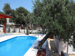 Holiday Home Vinka  Разань